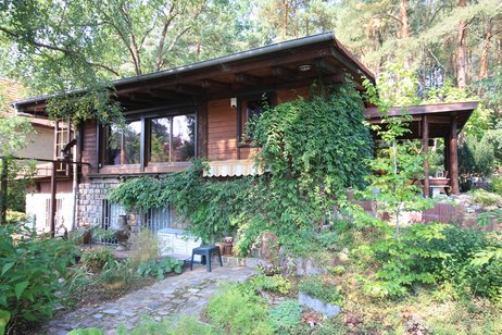 Bezauberndes Wochenendhaus direkt am Wald mit weiteren Bauplatz für ein Einfamilienhaus!