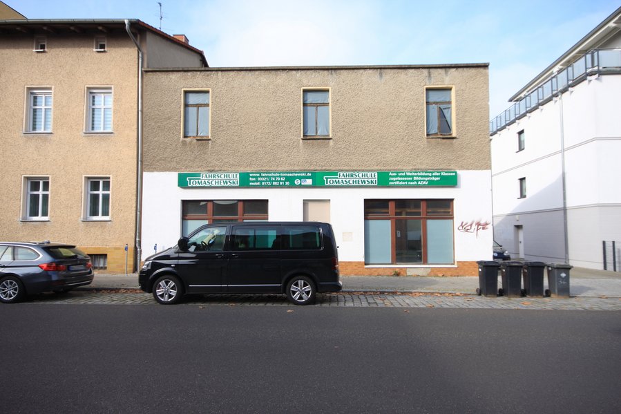 Interessantes Baugrundstück mit Altbestand für ein Wohn- und Geschäftshaus in bester Innenstadtlage