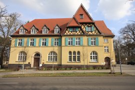 Wohnen im repräsentativen Baudenkmal direkt am Dallgower Bahnhof